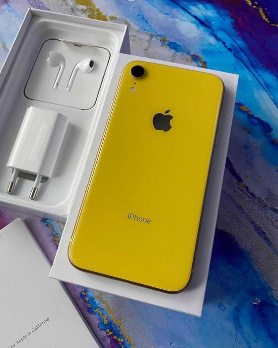 iPhone XR Yellow Новий