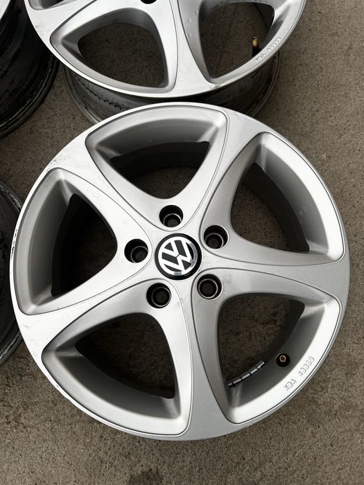 4 Felgi R16 5x112 VW Golf Turan Audi A3 A4 Seat Leon Skoda Octavia