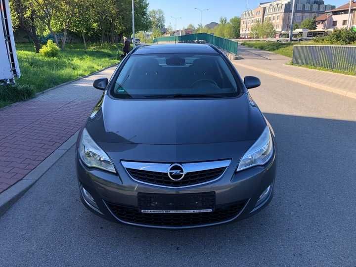 Бампер Opel astra J розборка Опель астра Ж