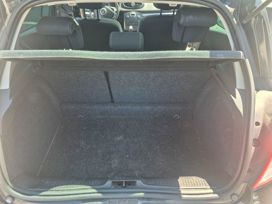 samochód RENAULT CLIO 1.2 2011