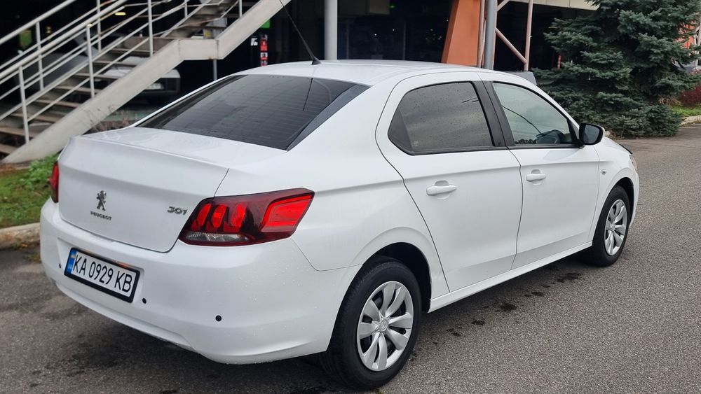 Peugeot 301 дизель 1.6