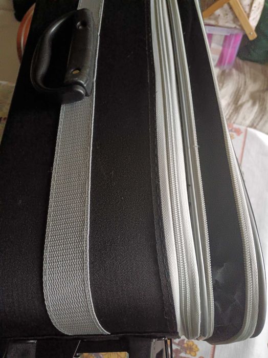 Torba podróżna czarna. Kieszeń na laptopa
