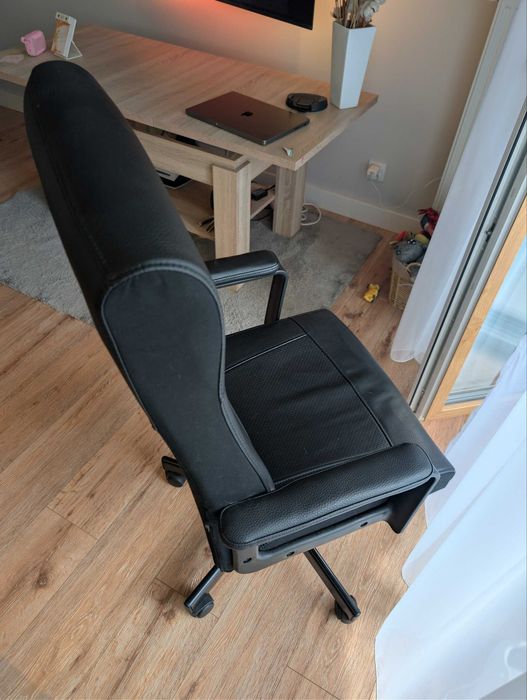 Krzesło biurowe IKEA MILLBERGET czarne