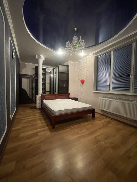 Здається квартира на Палаці Спорта