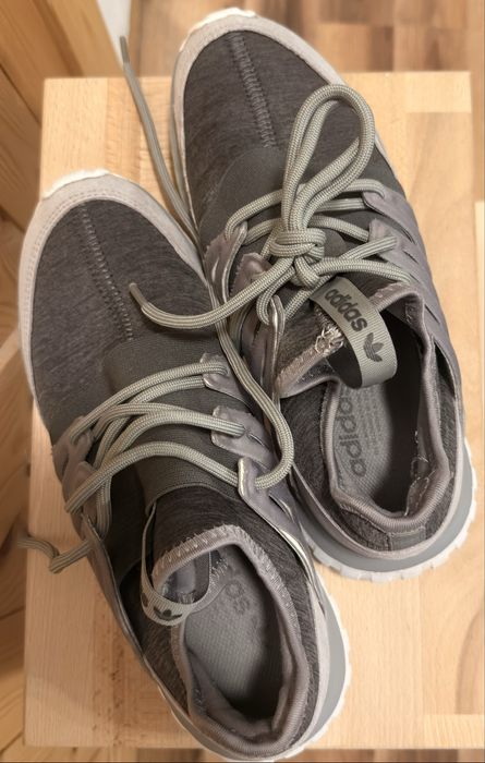 Adidas Tubular Radial  rozmiar 42