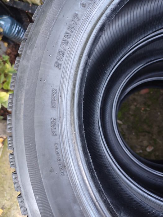 Шини Bridgestone Blizzak VRX2 в розмірі 215/55 R17