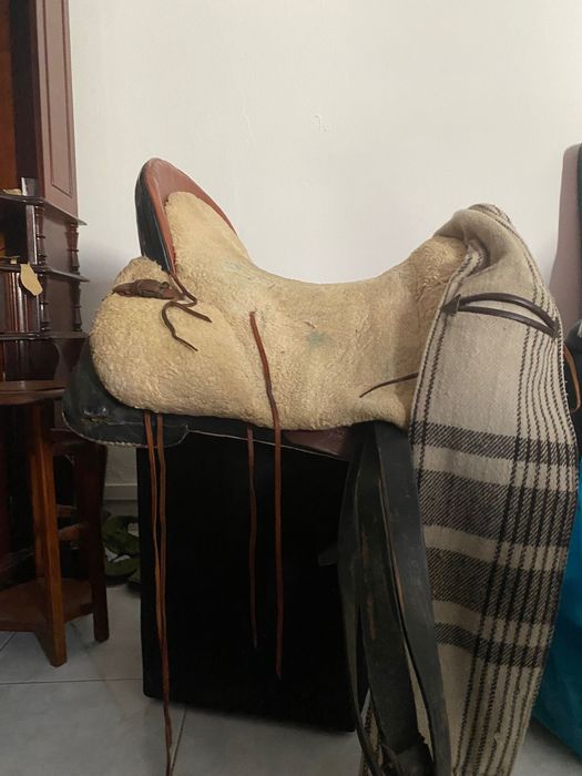 Vendo montura espanhola vaso fundo