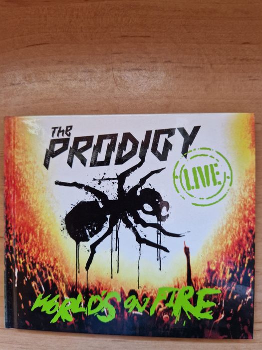 cd+dvd prodigy world’s on fire