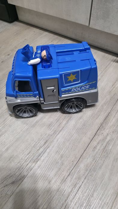 2 auta policyjne