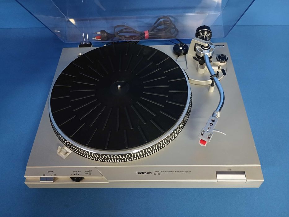 gira-discos THECNICS SL-D2
