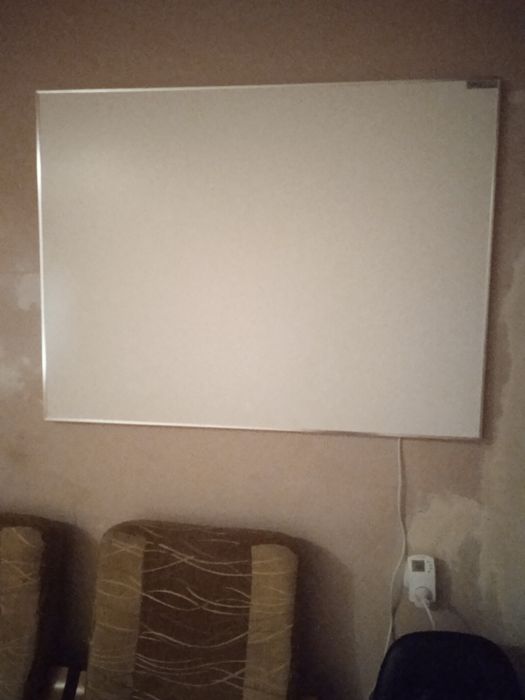TIH 900S marki Trotec. Panelowy grzejnik na podczerwień.