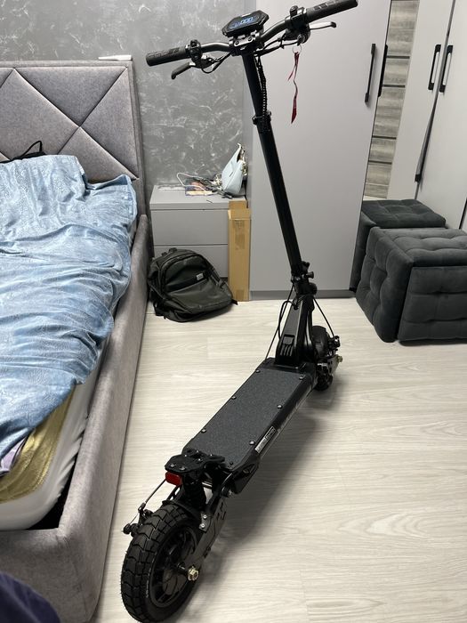 Продам/Обміняю(Все крім електросамокатів)Kukirin g2master 25рік 5рев.