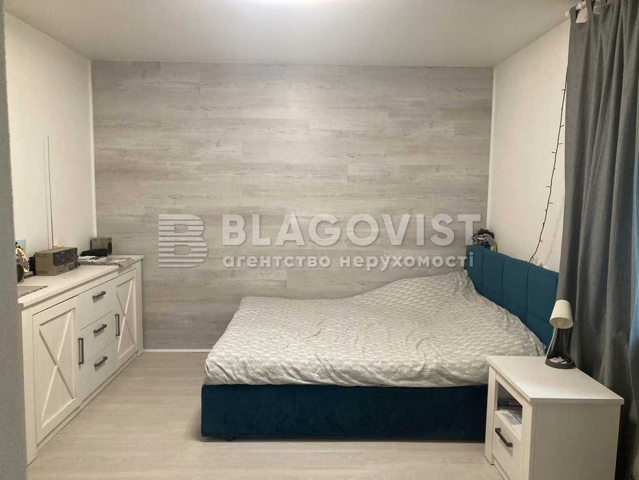 Продаж фасадної ділянки в центрі міста Вишневе,вул. Лесі Українки