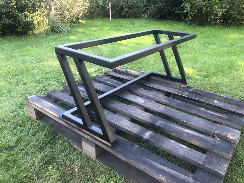 Stelarz siedziska loftowy