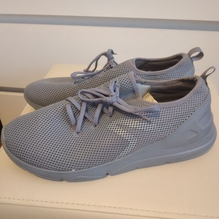 Buty sportowe, rozmiar43/28