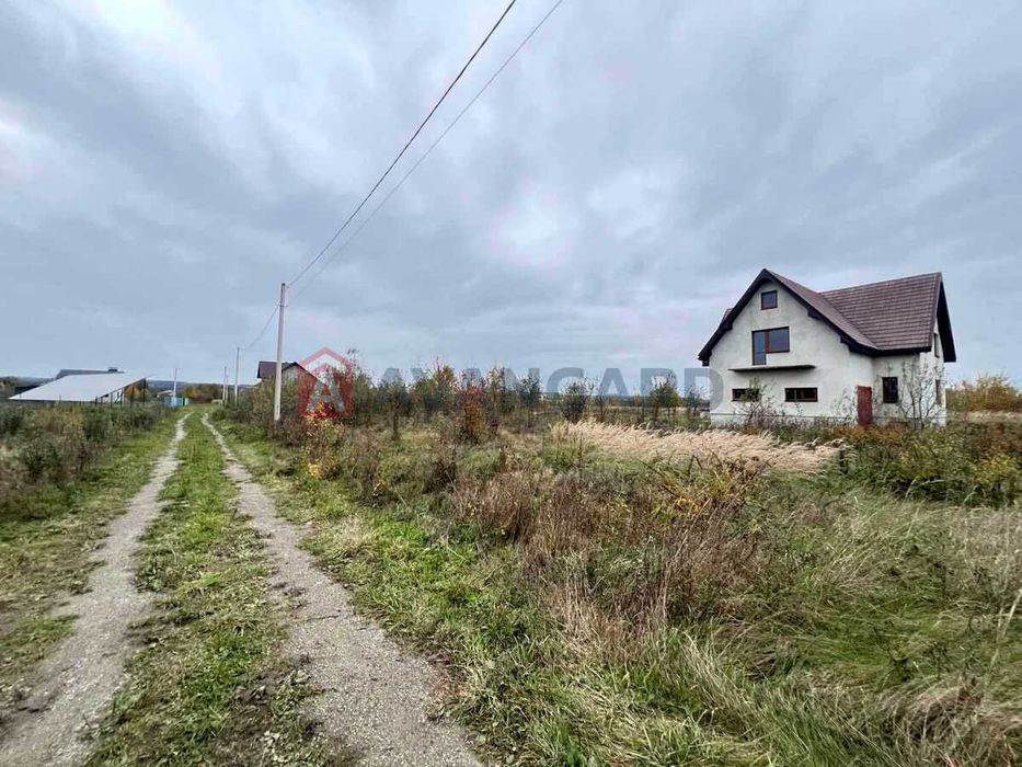 Продаж ділянки в с. Скобичівка