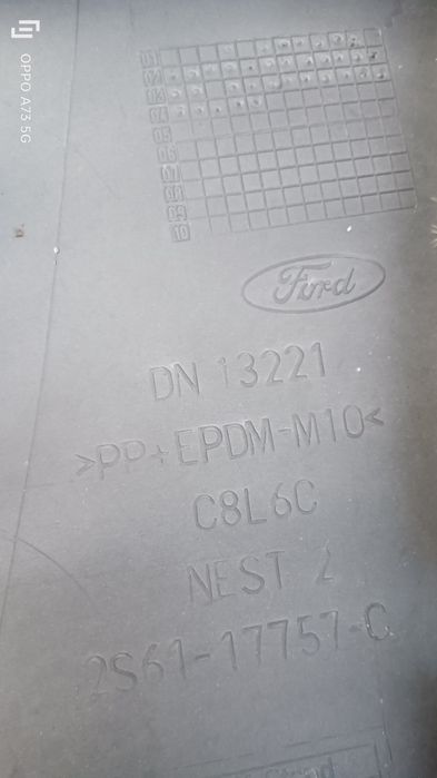 Avental de parachoques Ford fiesta 2003