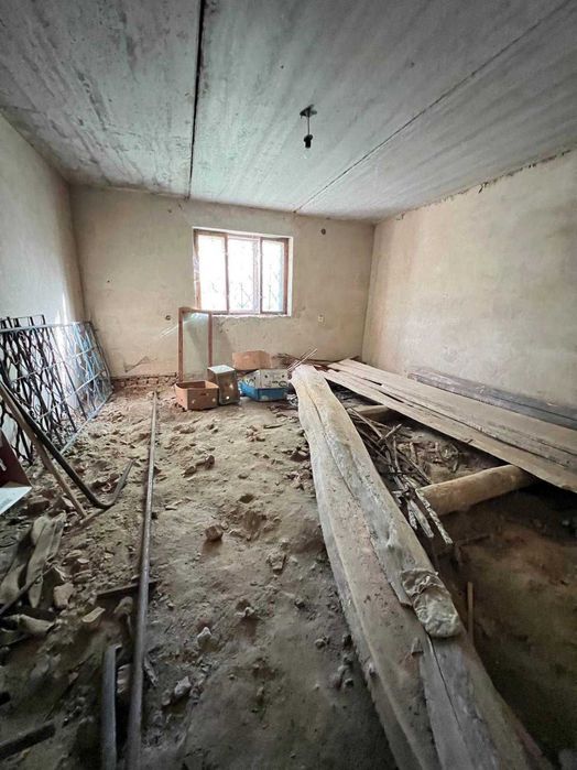 Продається 2-поверховий будинок с. Коросне, біля Перемишлян