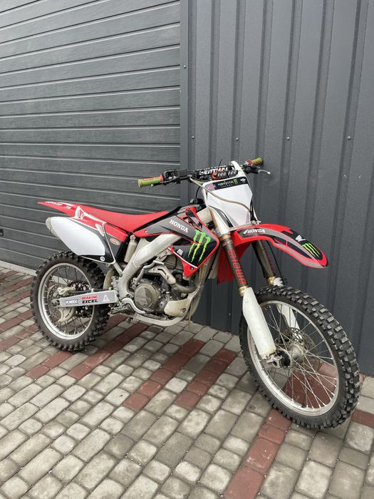 Honda CRF 450.