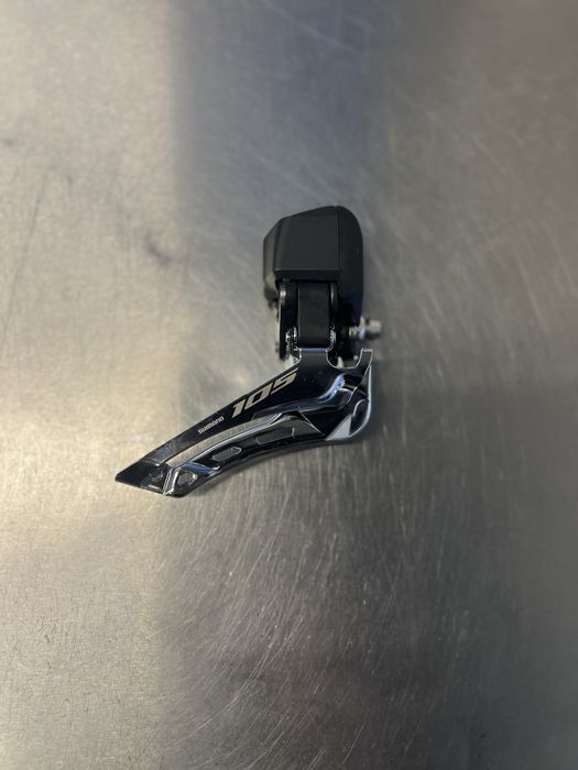 Grupa Shimano 105 Di2 2x12 R7100 z demontażu