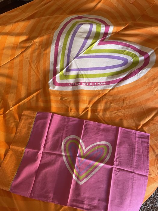 Capa de edredon e fronhas Agatha Ruiz de La Prada, para cama de casal