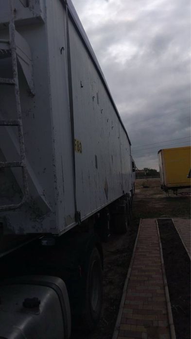 Полупричіп самасвал BENALU 70куб. Можливо розтермінування.