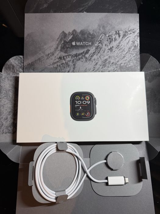 Apple Watch Ultra 2 49mm Titanium  64GB Duży Zestaw! 99%