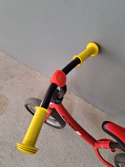 Bicicleta de Equilíbrio Evolutiva Criança Ferrari