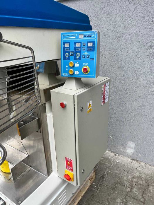 Mieszałka miesiarka dzieża MaszGliwice SMR 350 plus 4 kotły
