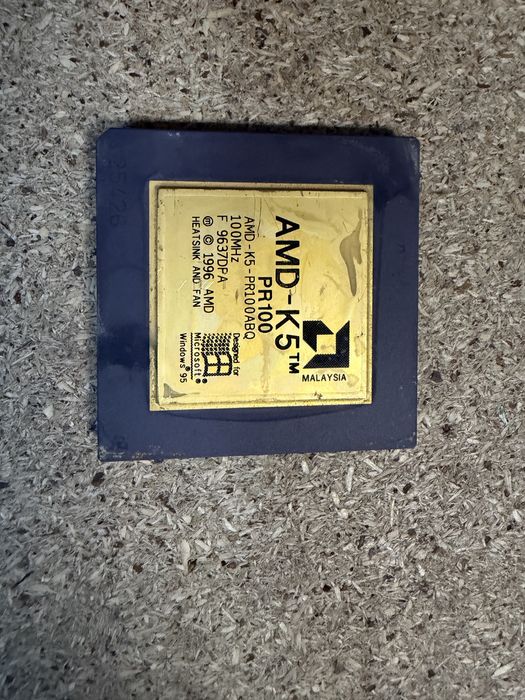 Ретро Процесор AMD-K5 PR100ABQ