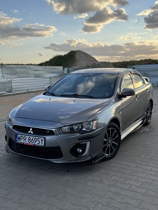 Mitsubishi Lancer