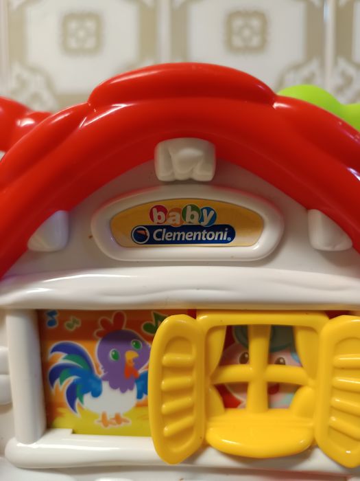 Quinta falante cucu e tambor da clementoni