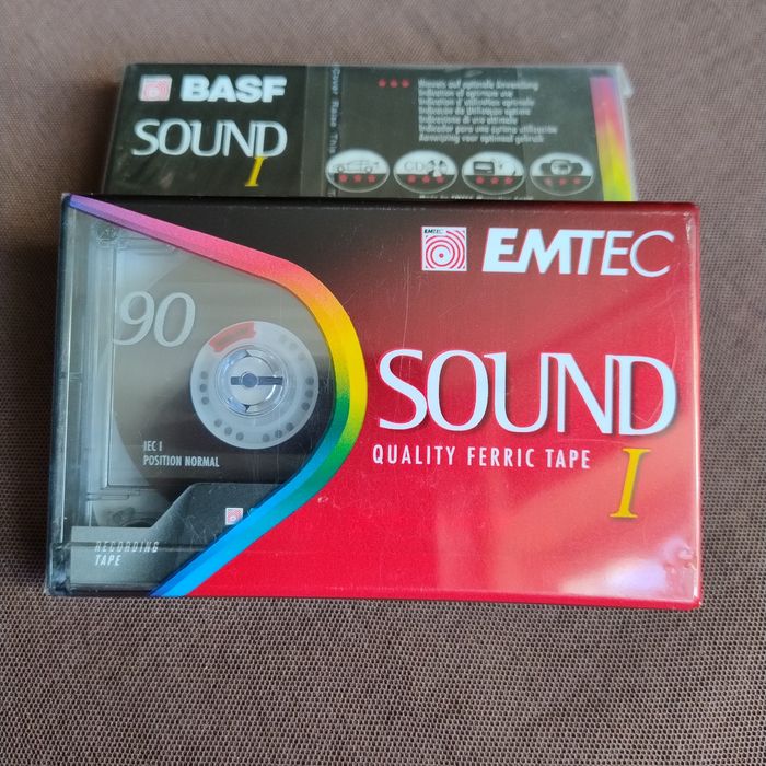 Аудіо касети Basf і Sony