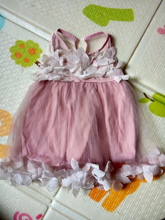 Сукні на дівчинку , 1 рік . 80-86