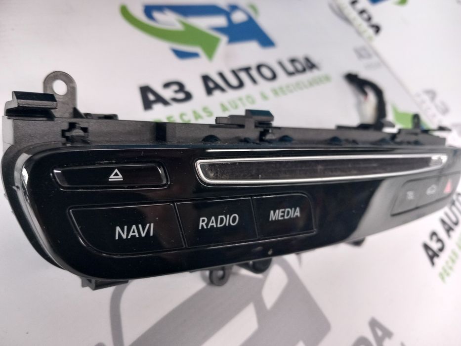 Leitor CD comando rádio GPS 4 piscas Mercedes W205