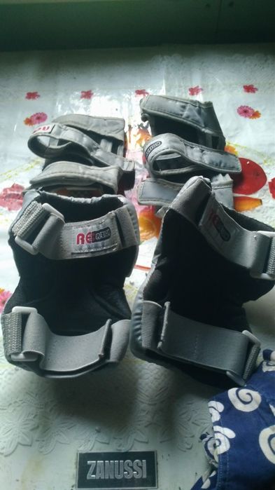 Продам наколенники,налокотники