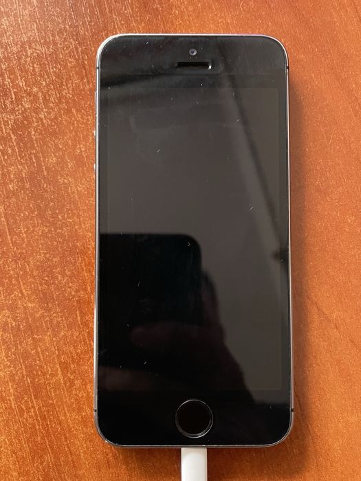 Iphone 5s обміняю на ipod (робочий)