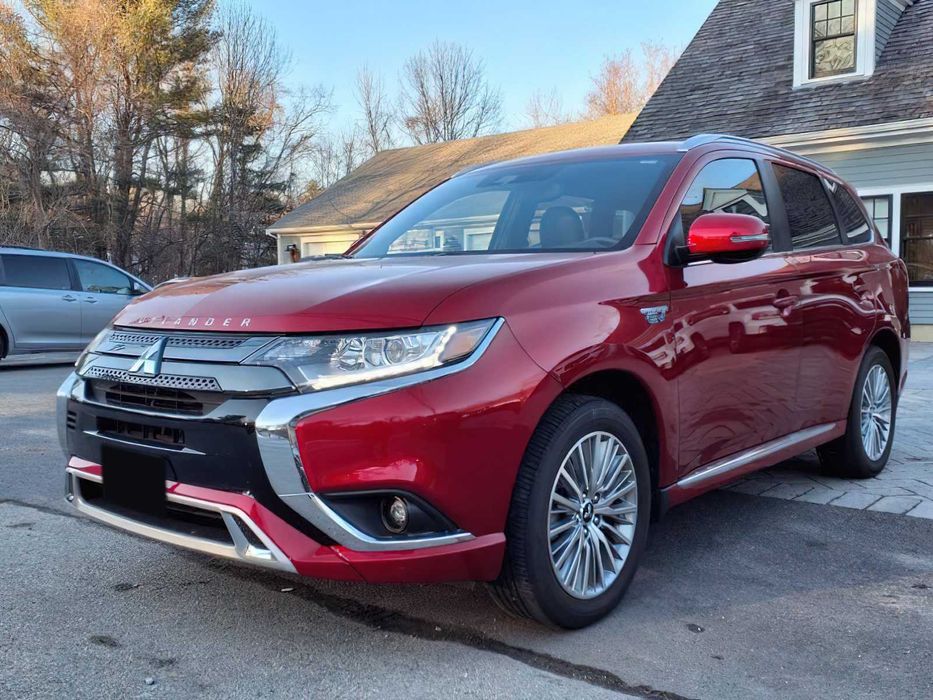 Mitsubishi Outlander PHEV SEL      2022