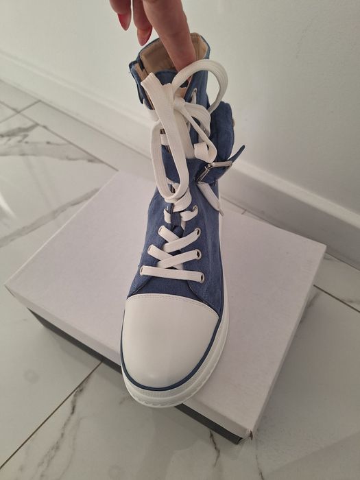 Sprzedam nowe buty jeansowe 39