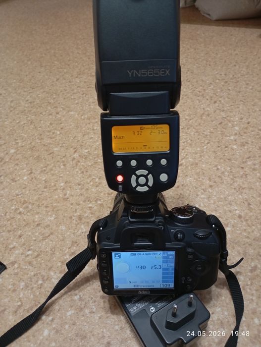 Nikon D3200 + об'єктив 18-55 VR + спалах YN565EX + сумка
