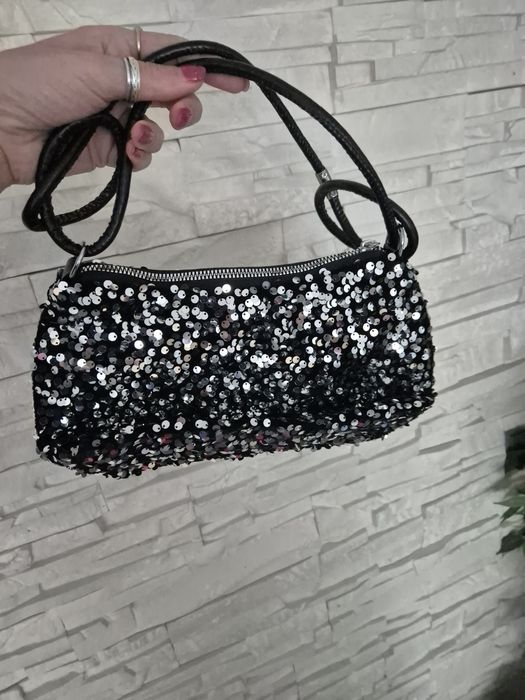 Nowa torebka wieczorowa