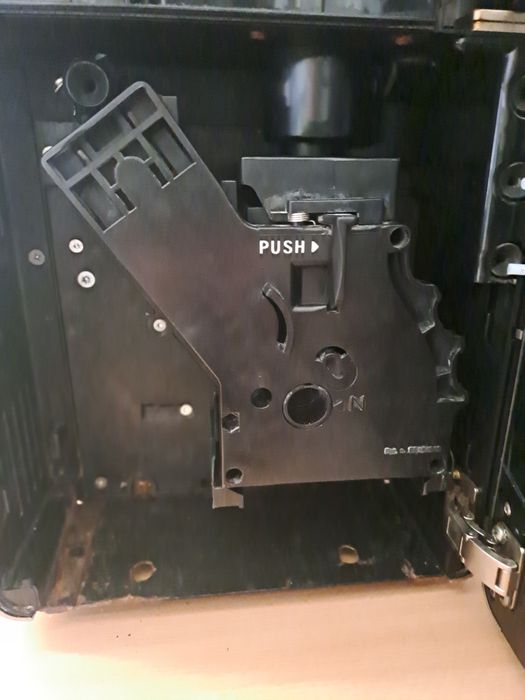 Крышка,помпа,плата,клапан,бойлер Saeco Exprelia.