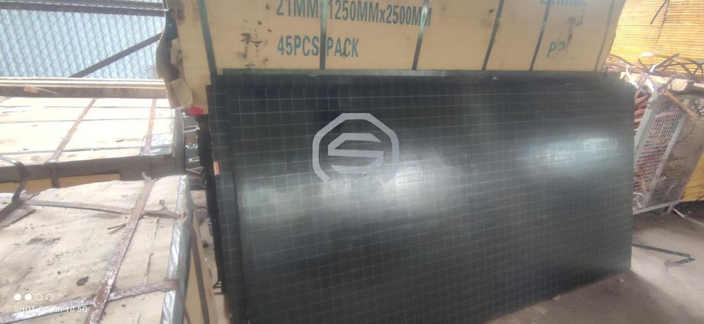 Sklejka Szalunkowa Topola Brzoza Akacja Blaty Dźwigary Stemple Słupki