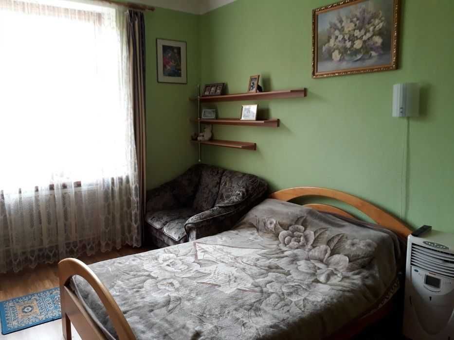 Продаж квартири по вул. Золотоустівська, Солдатська слобідка