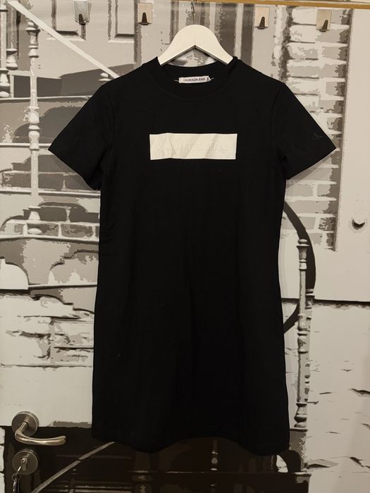 Sukienka Calvin Klein czarna