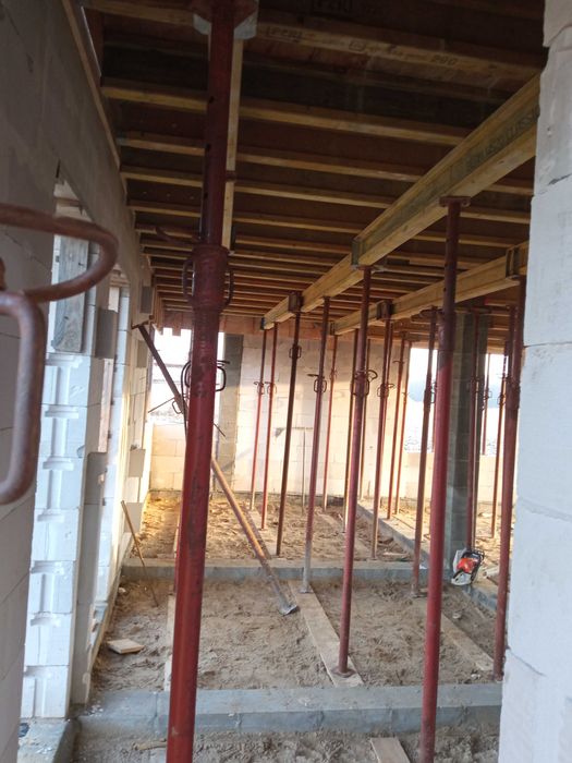 Wynajem wypożyczalnia szalunków stropowych, szalunki stropowe, stemple