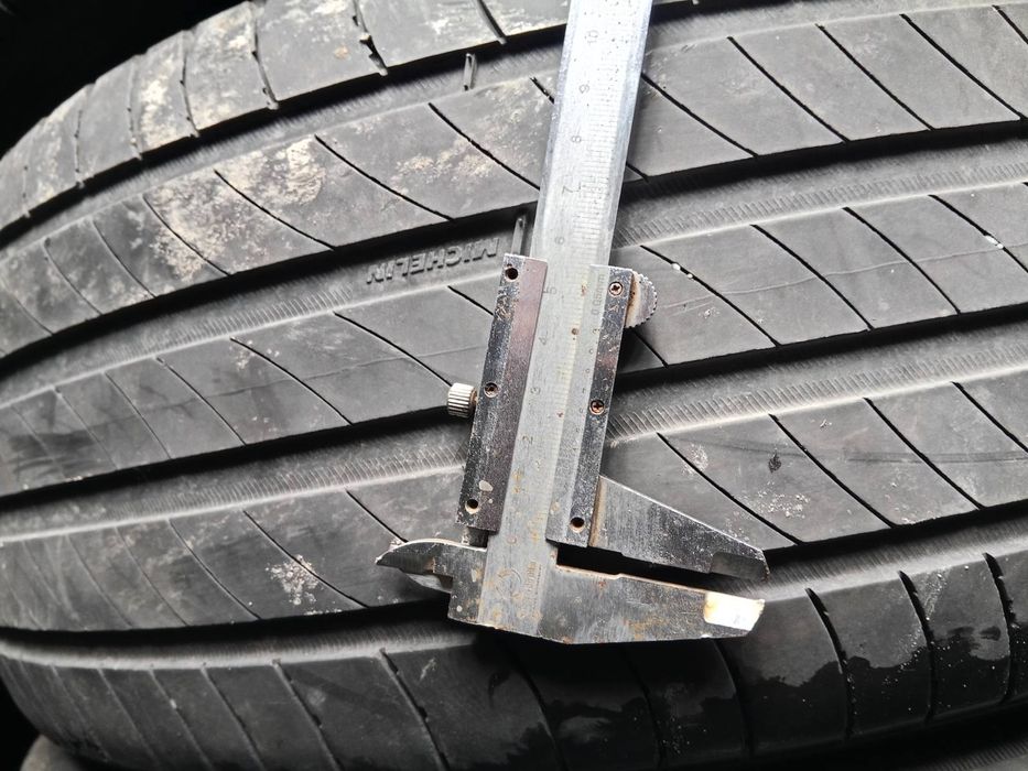 205.55.17 Michelin 4шт лето БУ склад шины резина из Европы 55 R17