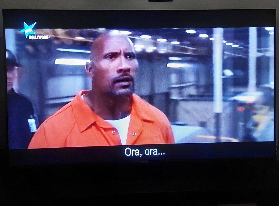 Tv da marca silver 65"