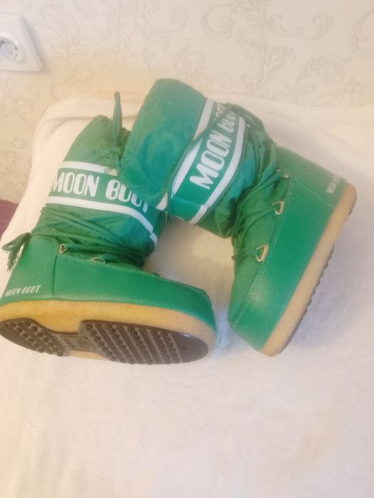 Moon boot оригінал