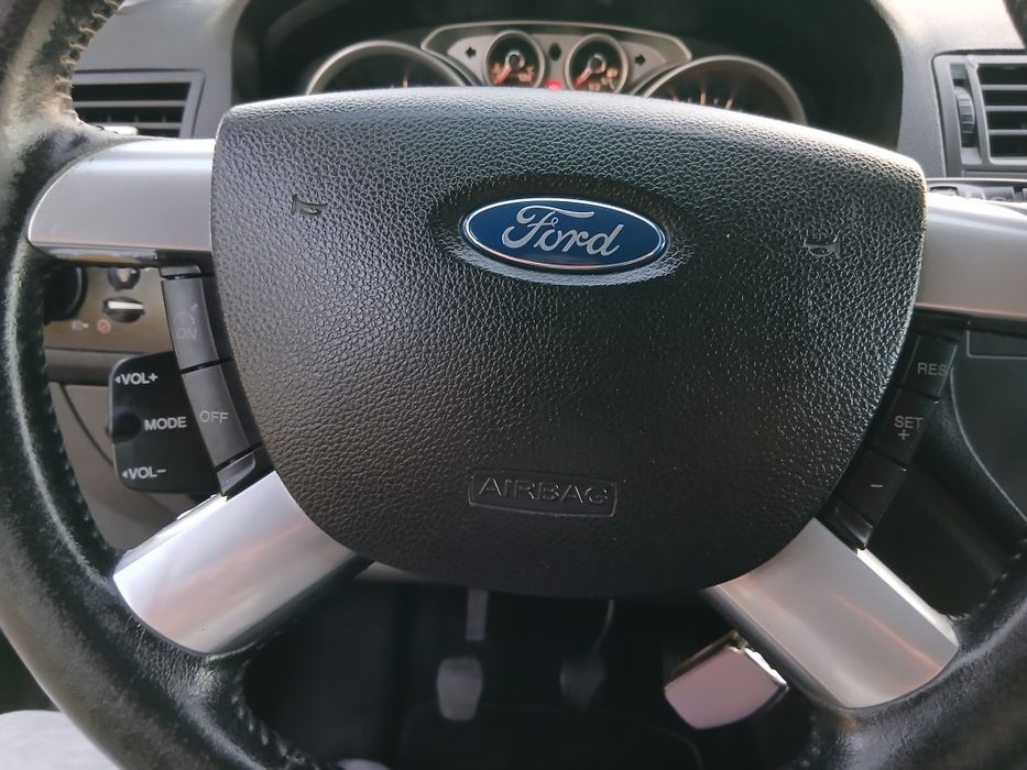 Ford C-Max 1.6 TDCi Titanium 110cv Nacional